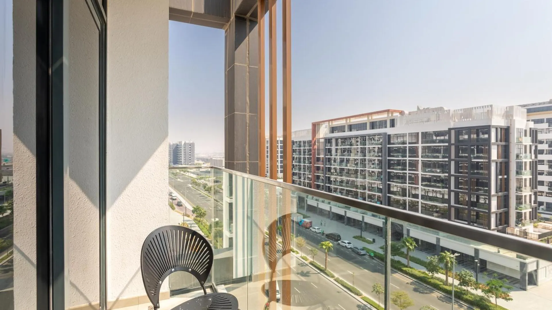 Trendy Azizi Riviera 1-Bed With Balcony Views Apartment Dubai
